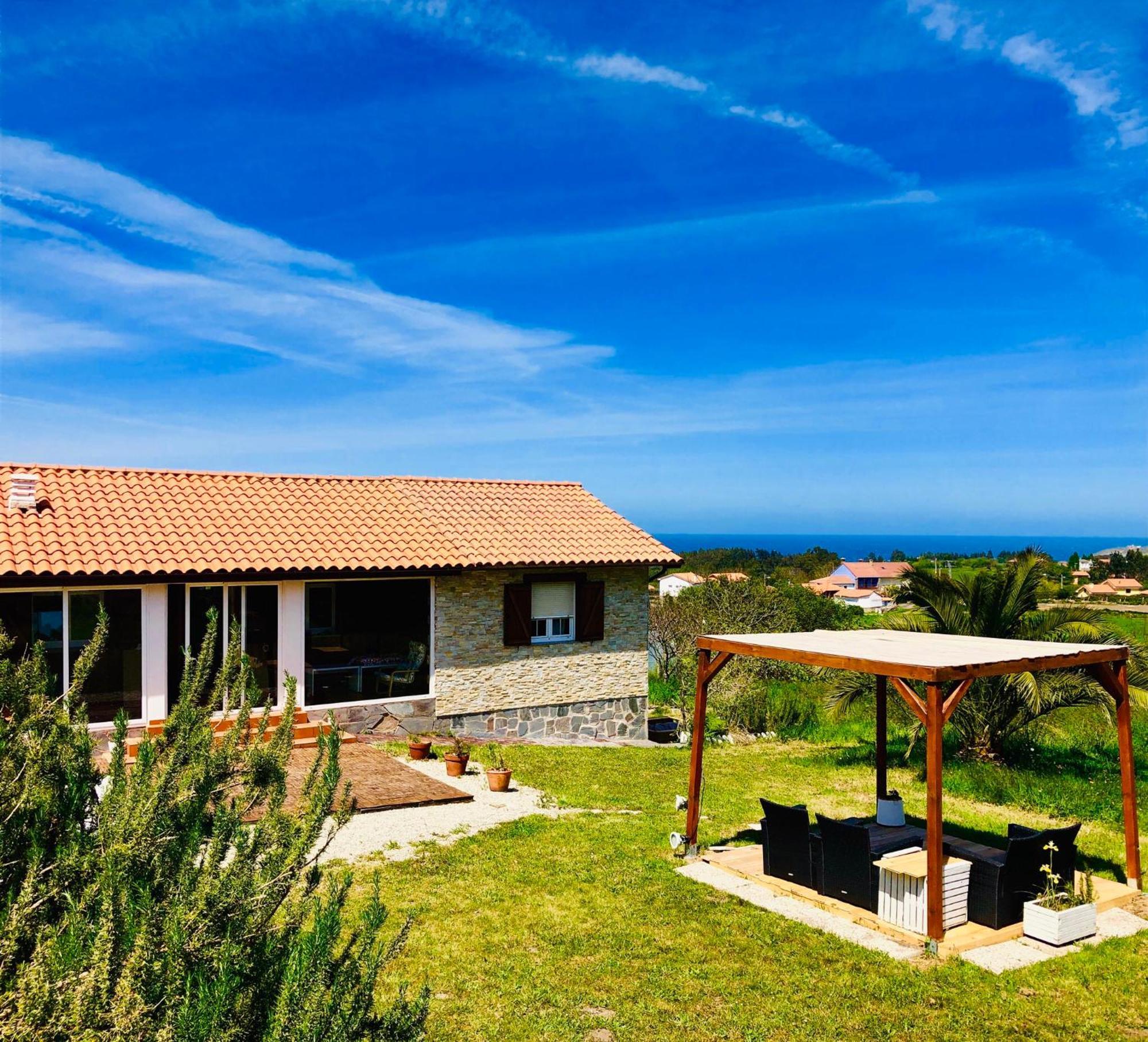 Camelia Casina Rural Villa Albuerne ภายนอก รูปภาพ